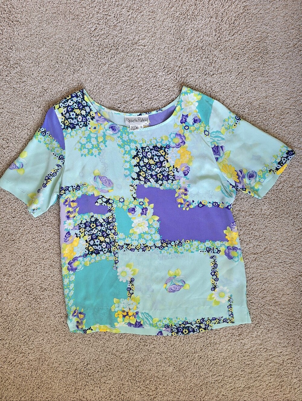 VTG Diane Von Furstenberg 100% Silk Aqua Floral Patchwork Short Sleeved Medium